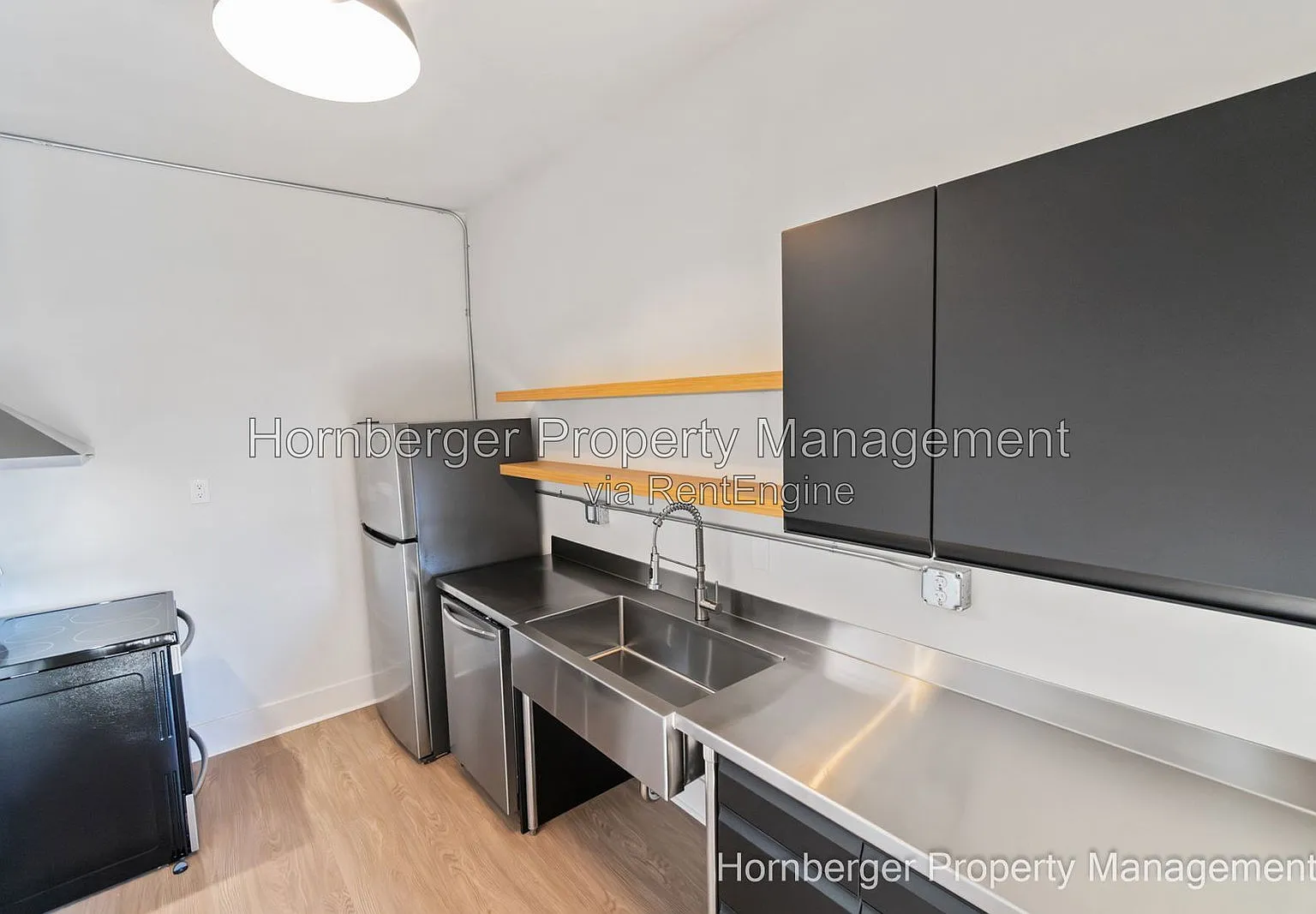 1 bed, 1.0 bath, 700 sqft, $1,125 — Photo 2