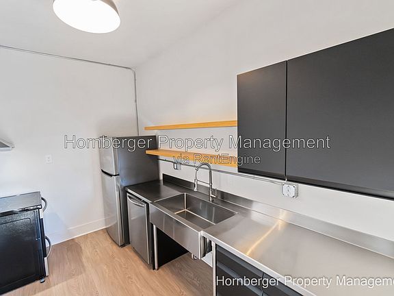 2nd image of 7 S Pittsburg St #6