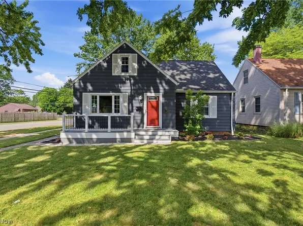 4188 W 219th St, Fairview Park, OH 44126