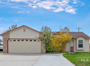 721 Valley St, Middleton, ID 83644