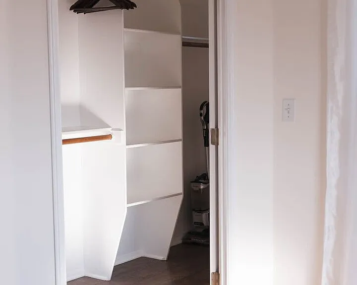 Burnell Dr — Photo 93