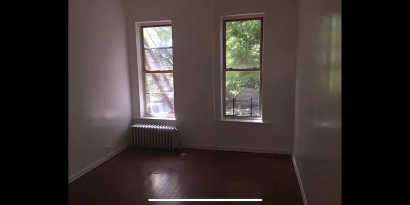 Rented by Delmark Realty LLC | media 5