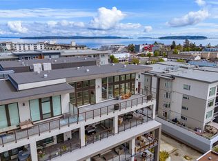2461 Sidney Ave Penthouse 603, Sidney, BC V8L 1Y8