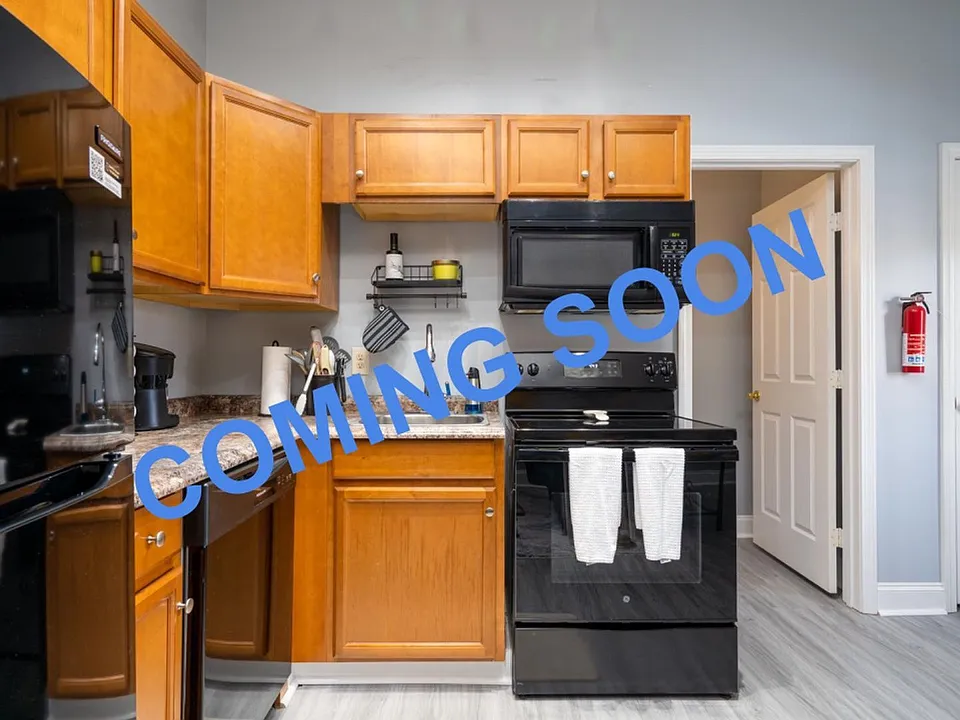 18 Brook St #3