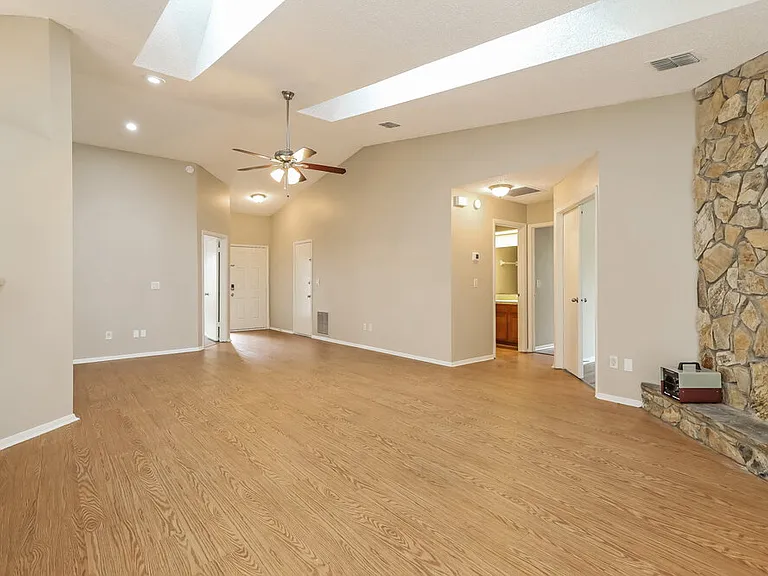 4767 Wassail Dr — Photo 5