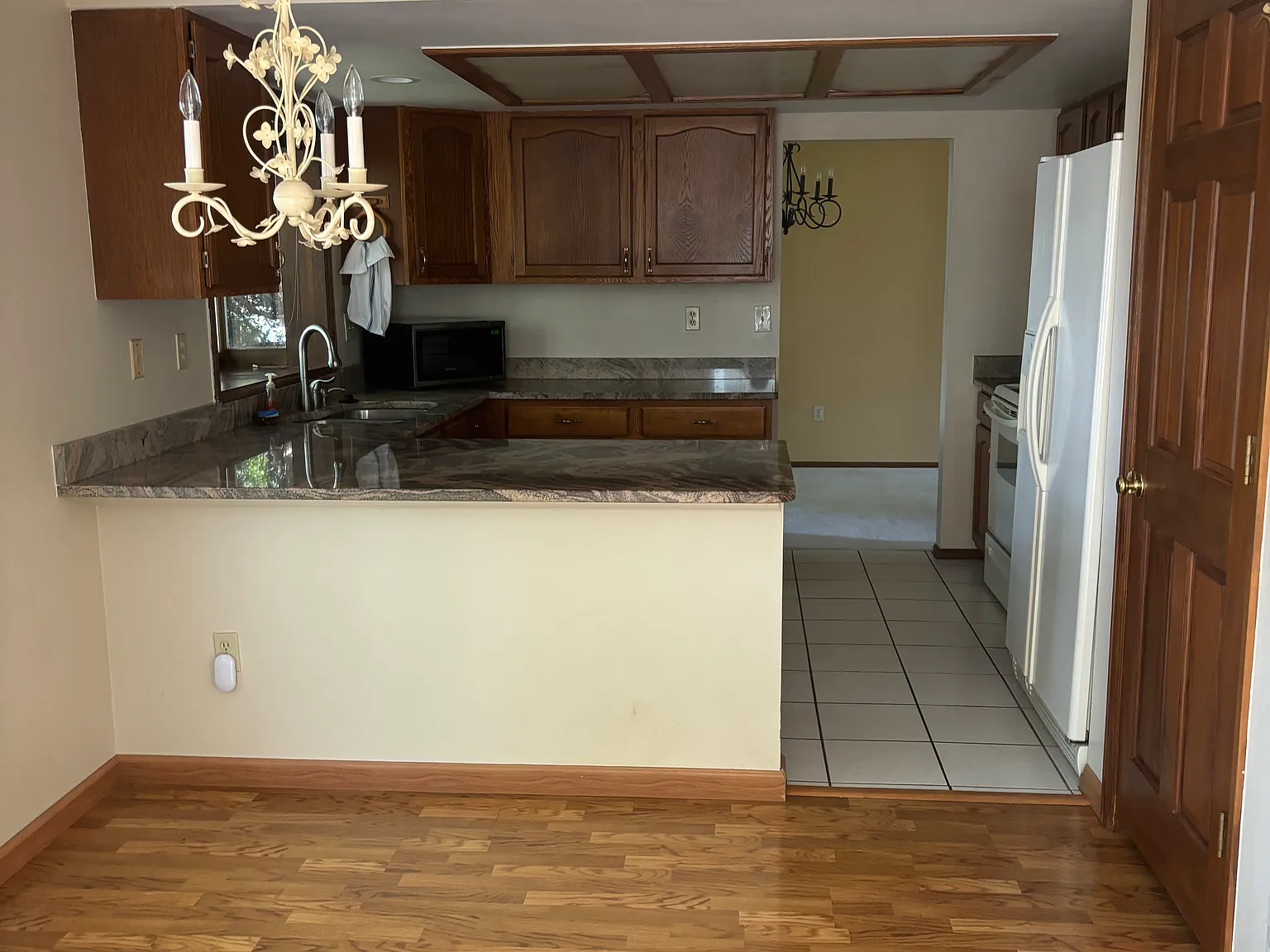 4 bed, 1816 sqft, $3,000 — Photo 4
