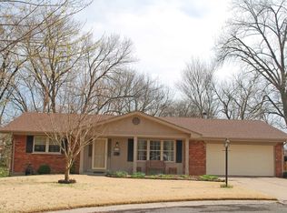 30 Chamberlain Ct, Belleville, IL 62223