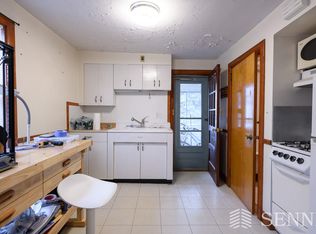 17 Montgomery St #3G, Cambridge, MA 02140