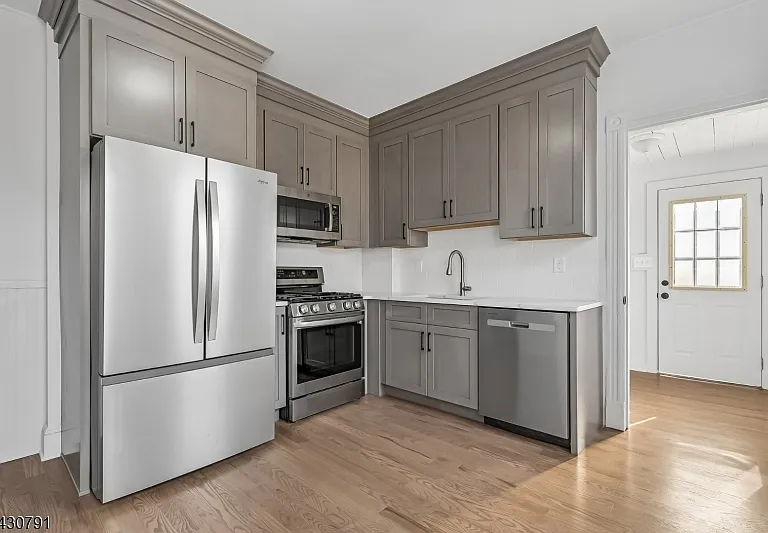 171 S Bridge St #1 — Photo 8