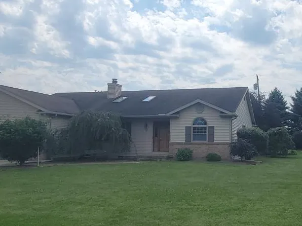 41 Adams Dr, Fremont, OH 43420