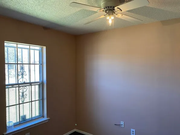 3560 Manley Dr, Montgomery, AL 36110