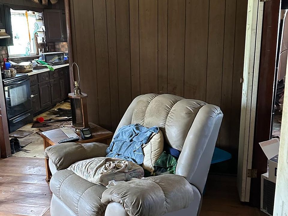 2nd image of 20905 Somers Rd