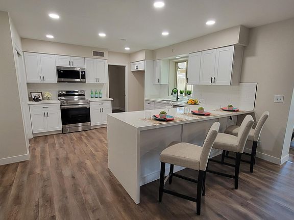 5th image of 8318 E KIOWA Avenue