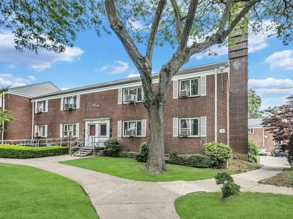 226-02 Manor Road #7-1, Queens Village, NY 11427