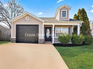 1204 S C Ct, Rogers, AR 72756