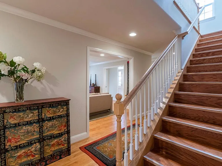 560 Barron Ave — Photo 10