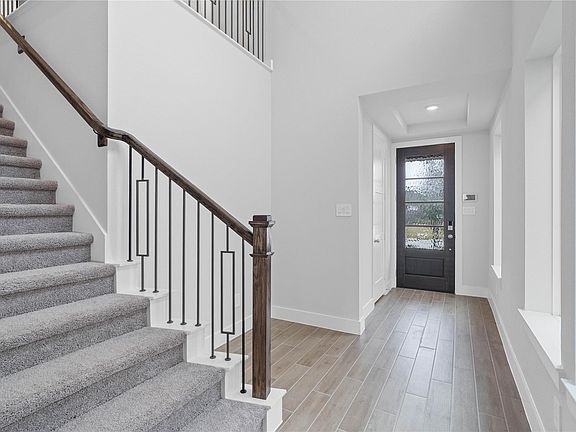 7th image of this home