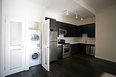 Rented by Metro Loft Management