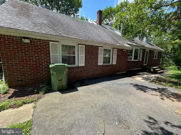 406 S Willow St, Fleetwood, PA 19522