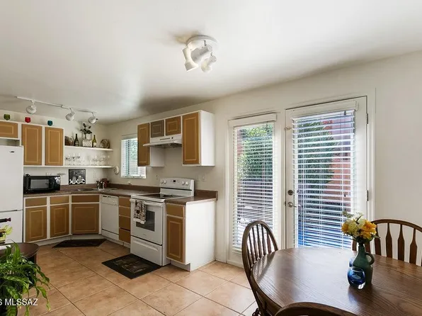 965 N Venice Ave, Tucson, AZ 85711