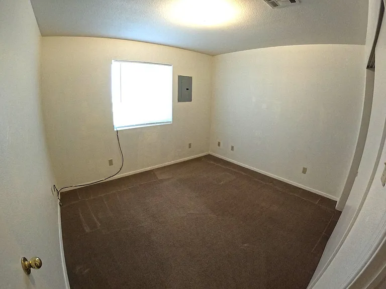 637 Foster Rd — Photo 10