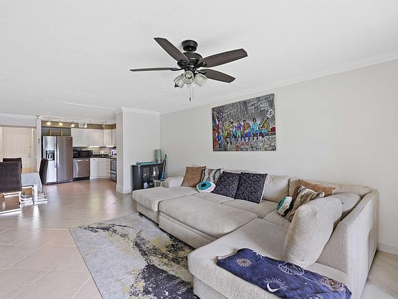 3rd image of 3020 Florida Boulevard #202-c