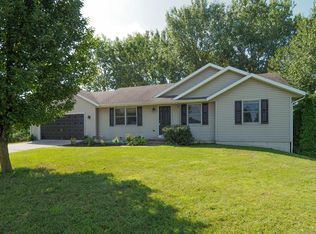 7860 Harvest Ln, Portage, MI 49002
