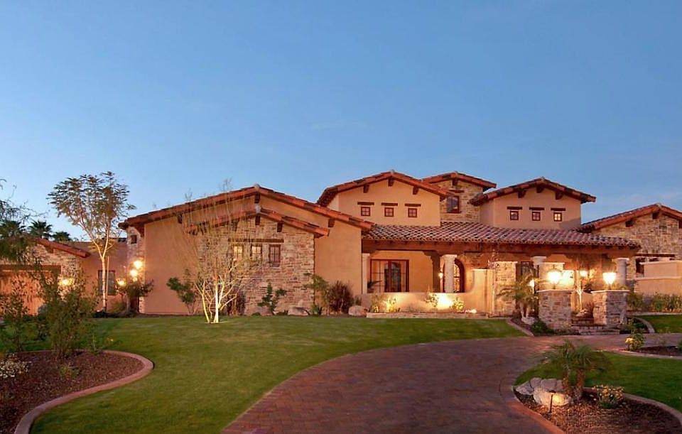 1st image of 10460 E Larkspur Dr