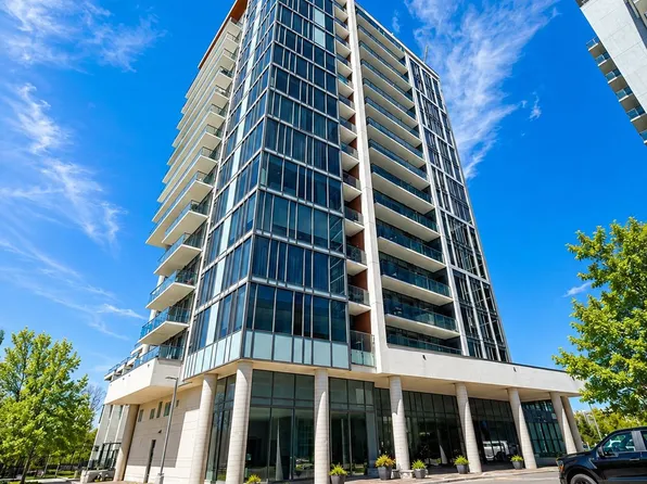 9618 Yonge St, Richmond Hill, ON