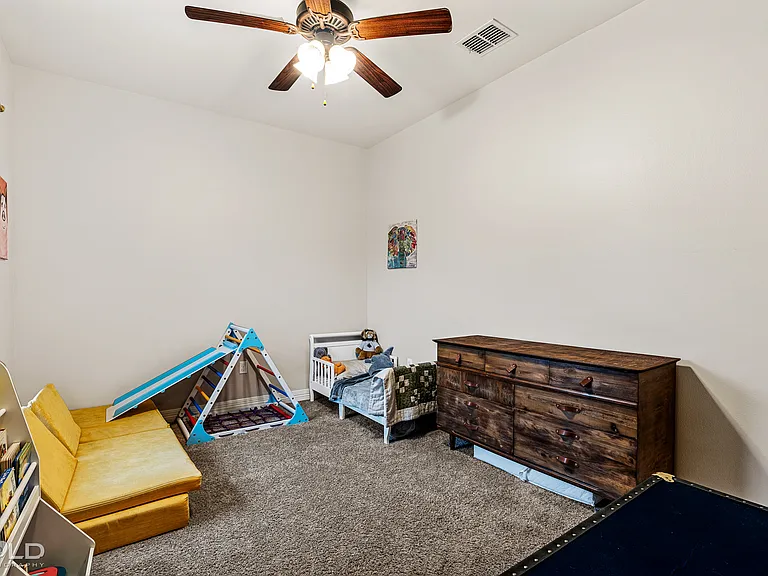 1017 Green Wood Cir — Photo 9