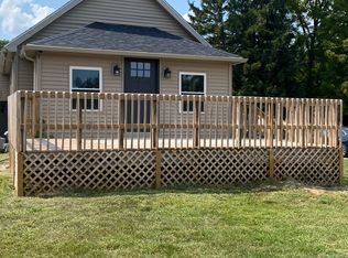 9235 Douglas Rd, Temperance, MI 48182