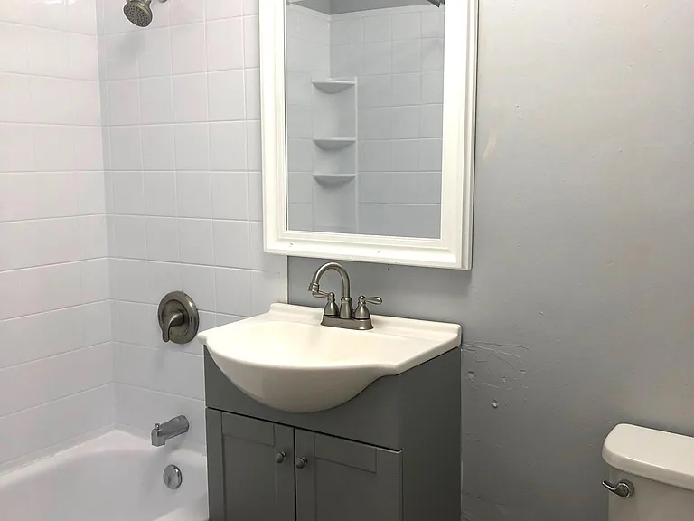 214 Green St #1 — Photo 31
