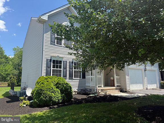 4th image of 9905 Kurtyka Cir