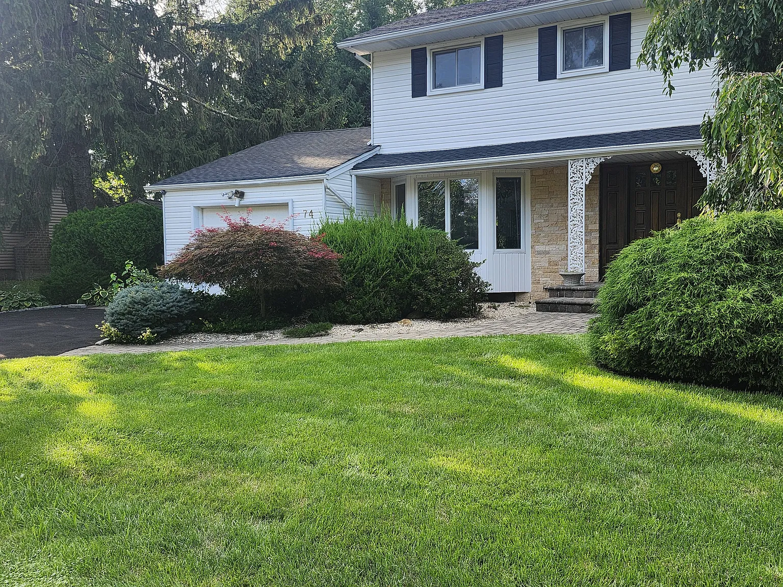 4 bed, 2.5 bath, 2384 sqft, $6,500 — Photo 2