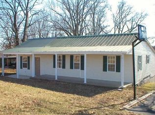 2213 Fall River Rd, Leoma, TN 38468