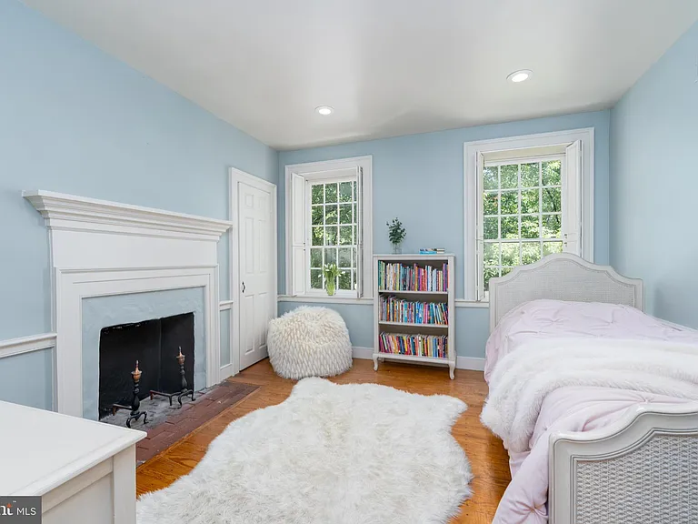 806 S Ann St — Photo 19