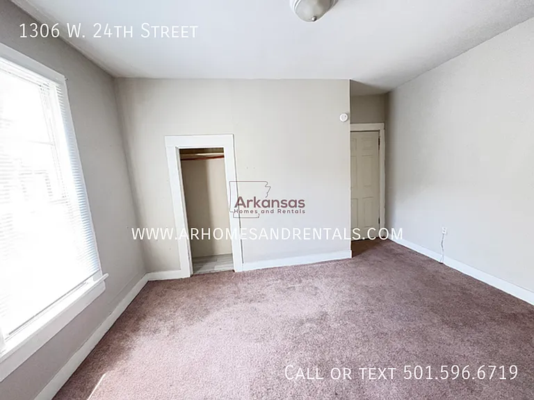 1306 W 24th St — Photo 4