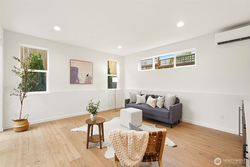 5th image of 1508 NE 147th Street