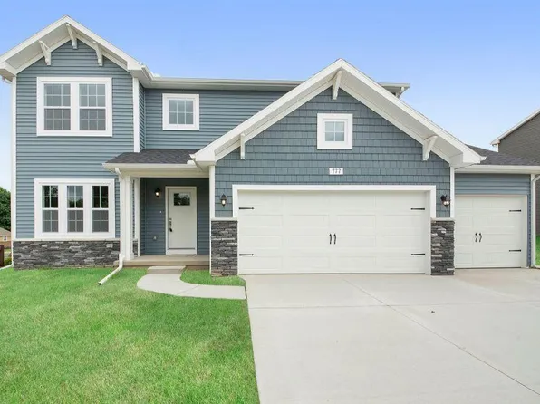 7928 Snow View Dr SE, Alto, MI 49302