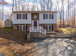 605 Eastover Pkwy, Locust Grove, VA 22508