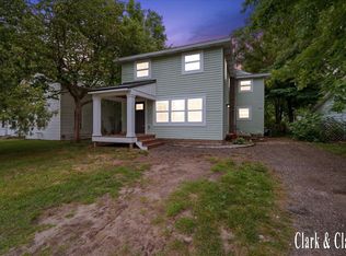 214 N Lincoln St, Howard City, MI 49329
