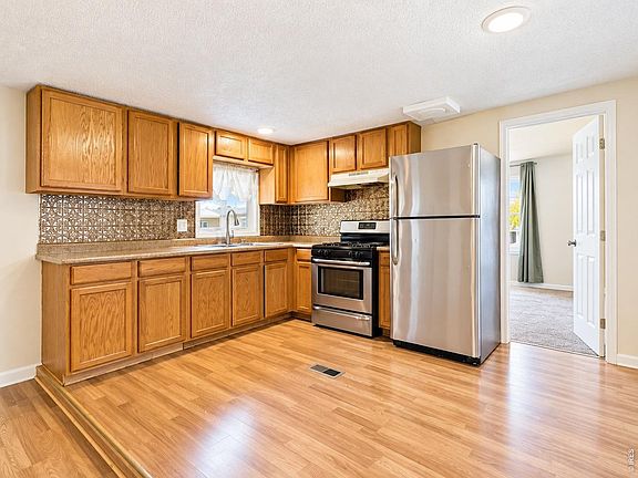 3rd image of 1401 9th St #152