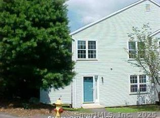 64 Deerwood Ln UNIT 2, Waterbury, CT 06704