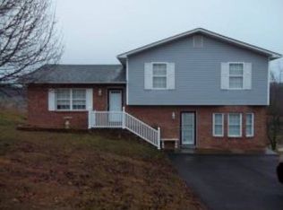 22055 Appleton Dr, Bristol, VA 24202