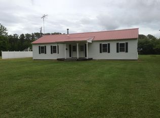 3267 Weems Rd, Weems, VA 22576