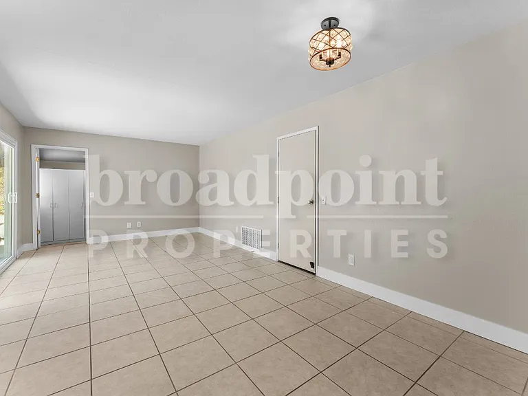 4414 Springtime Dr — Photo 9