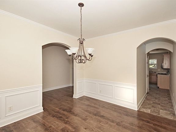 2nd image of 3231 Grundy Ives Dr