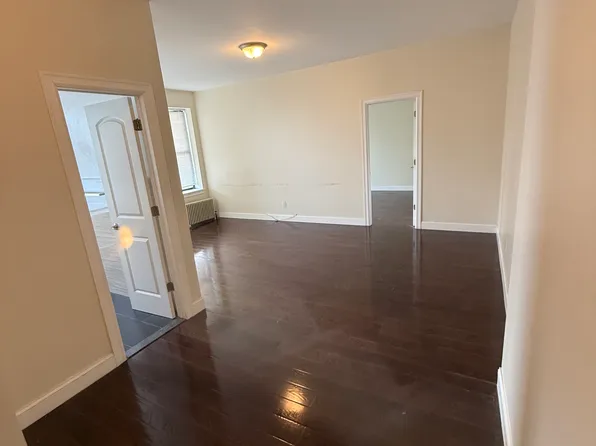 1401 67th Street C4 image 3 of 8