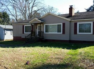 122 E Rountree Rd, Toccoa, GA 30577