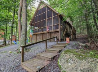 34 Elmwood Ct, Lake Ariel, PA 18436